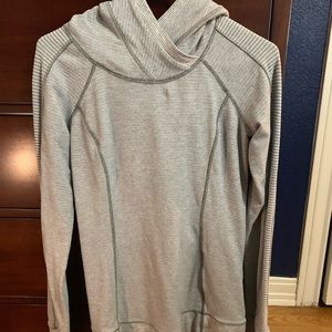 Sweatshirt- grey, white stripe